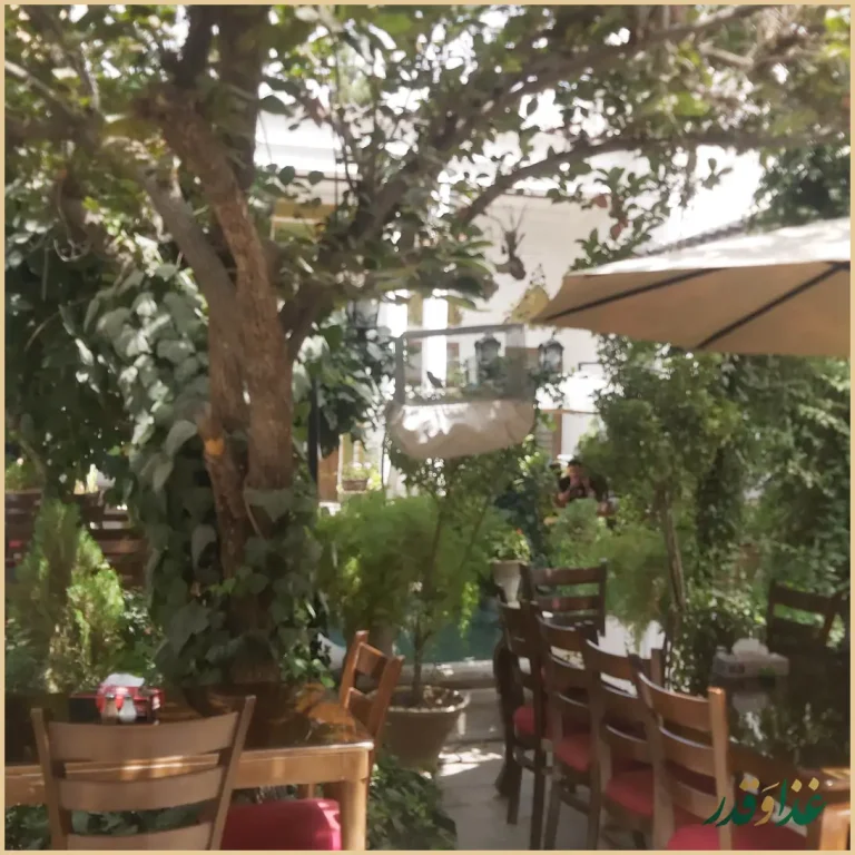 رستوران سنتی چهارنقش