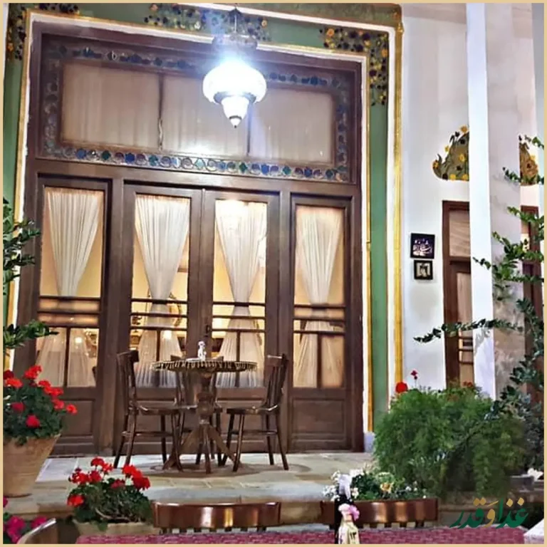 رستوران سنتی چهارنقش