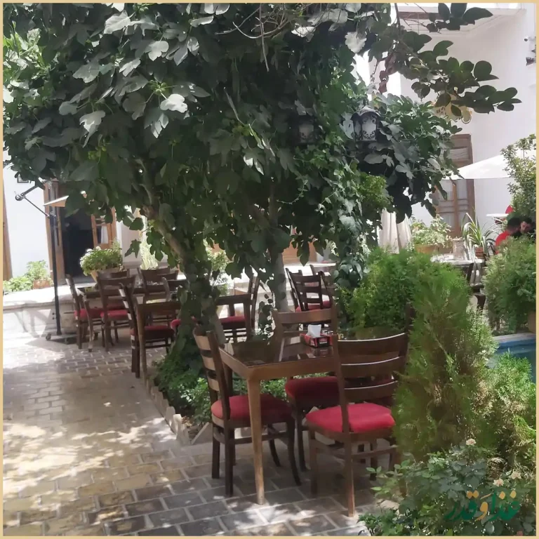 رستوران سنتی چهارنقش