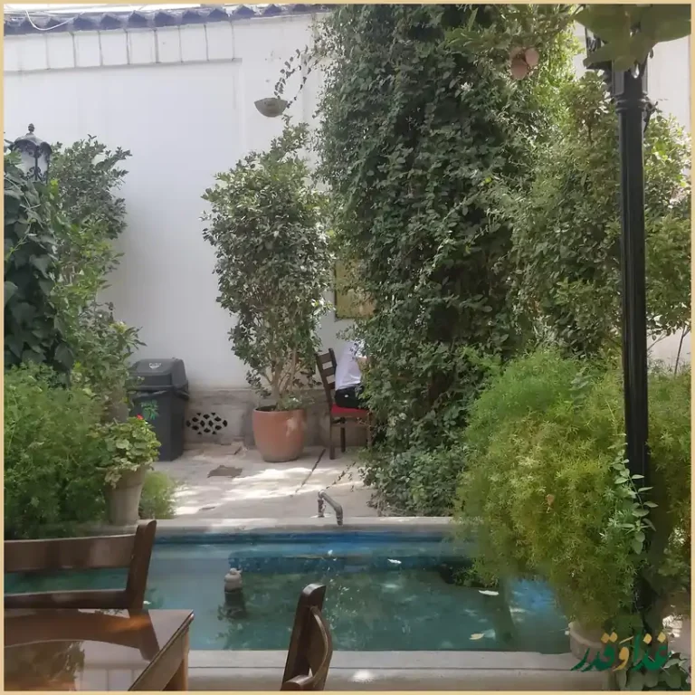 رستوران سنتی چهارنقش