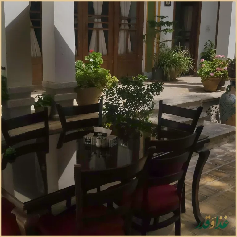 رستوران سنتی چهارنقش