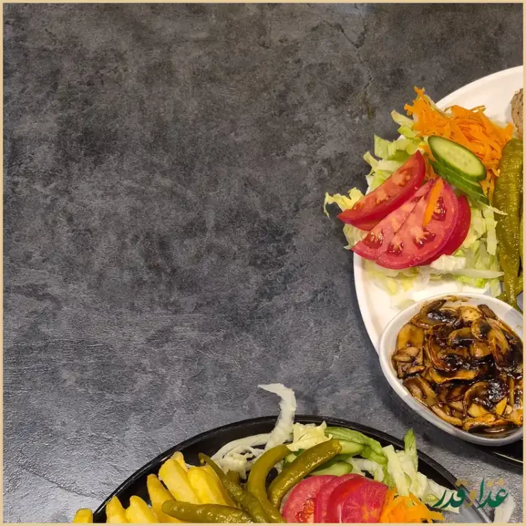 کافه فست فود پسران خوب