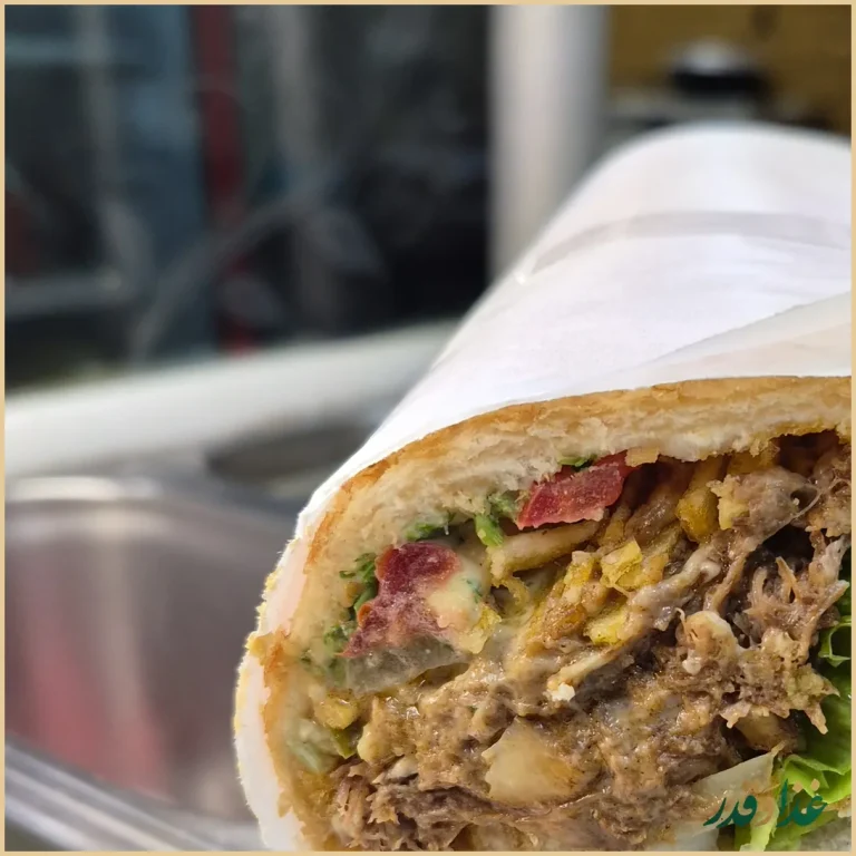 کافه فست فود پسران خوب