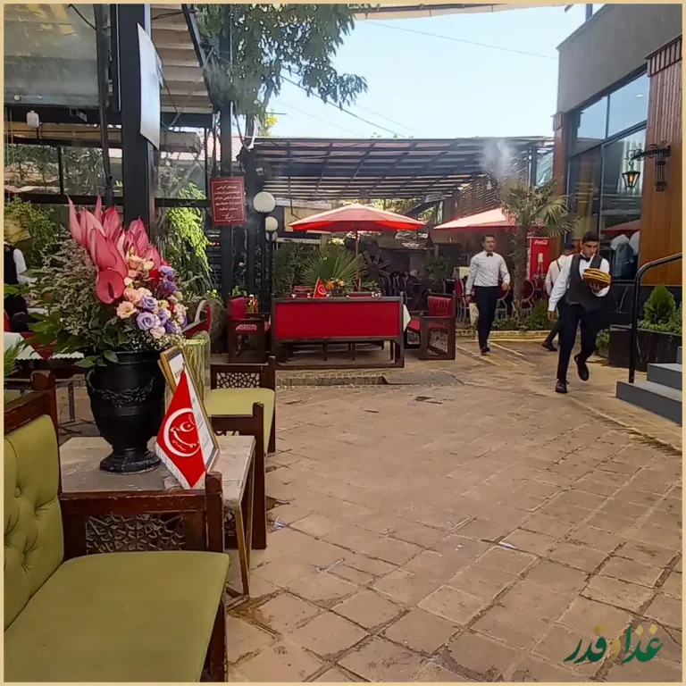 رستوران مهستان شاندیز