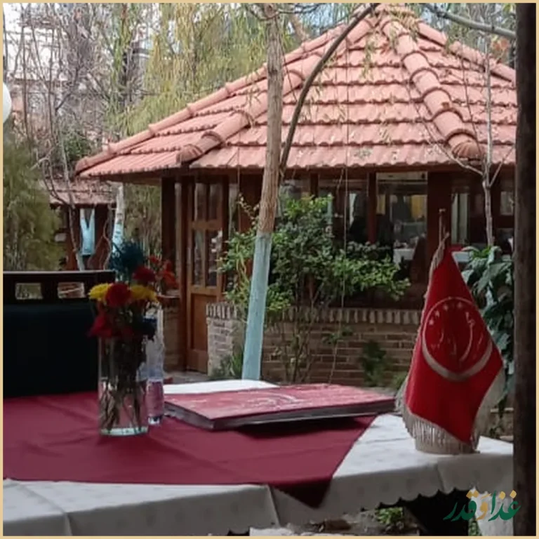 رستوران مهستان شاندیز