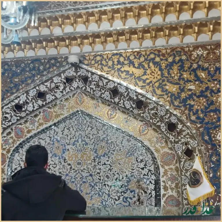 رستوران آراخوان