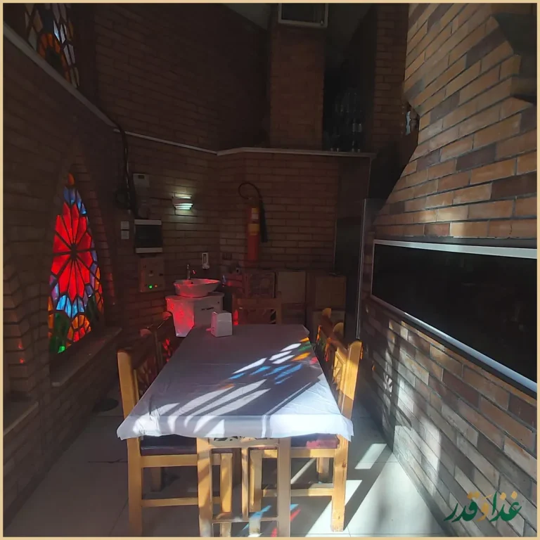 کباب و دیزی سرای خان