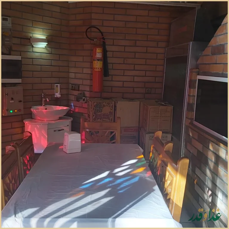 کباب و دیزی سرای خان