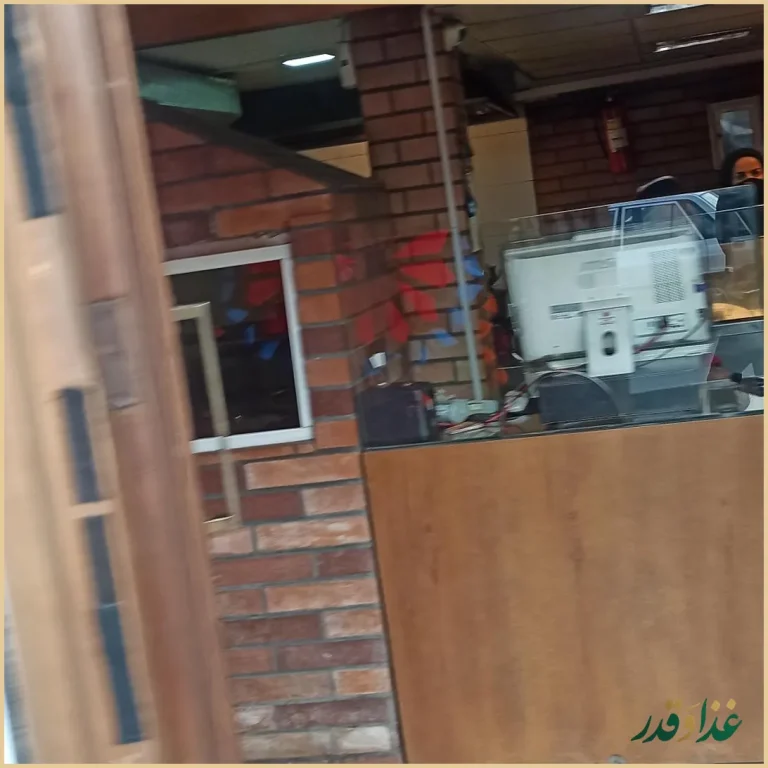 کباب و دیزی سرای خان