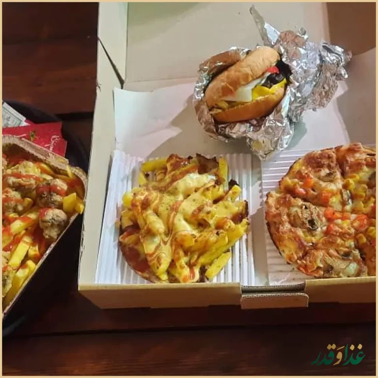 بازارچه غذایی تکین