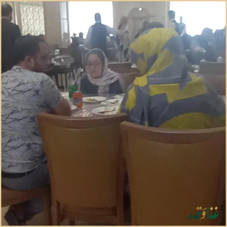 رستوران پسران کریم