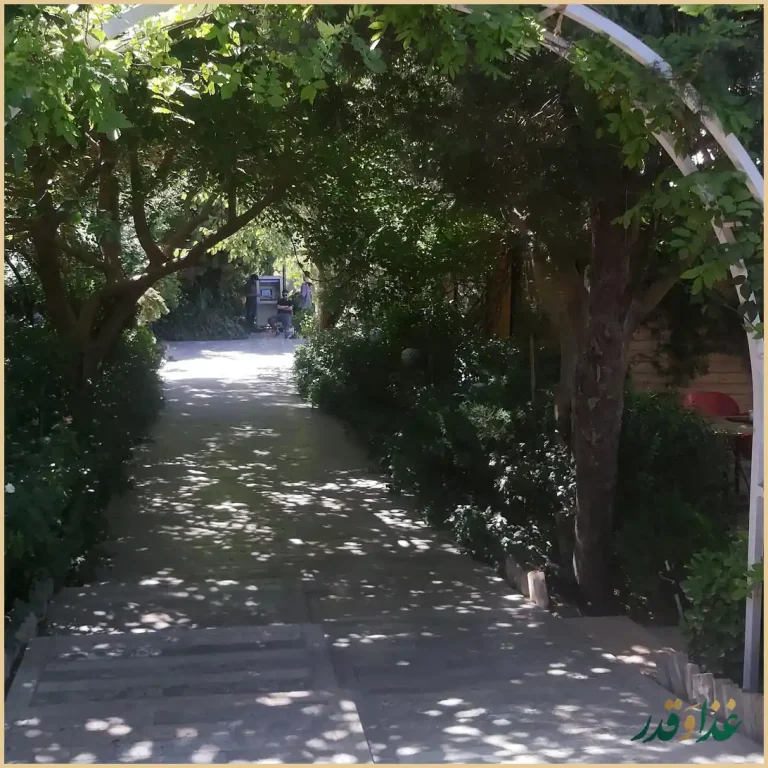 رستوران بام شهر