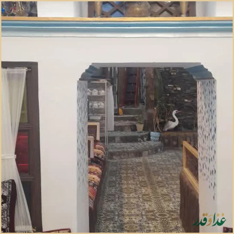 رستوران سنتی کاج