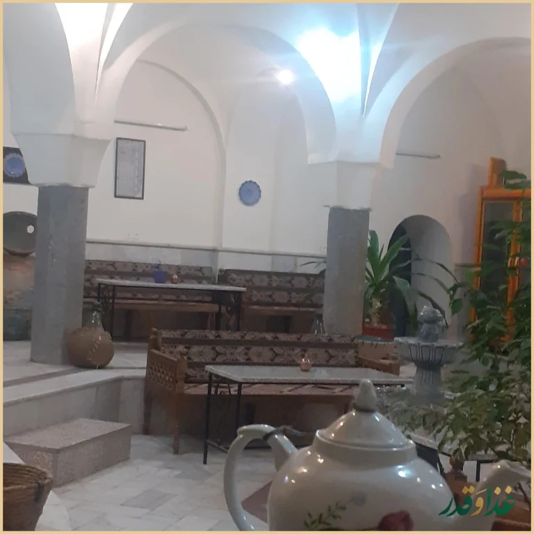 سرای سنتی سرچشمه (رهنان)