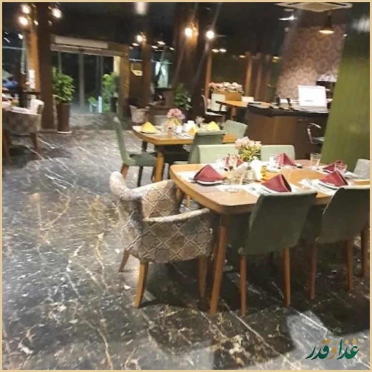 کافه رستوران شمعدونی