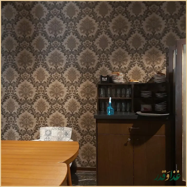 کافه رستوران شمعدونی