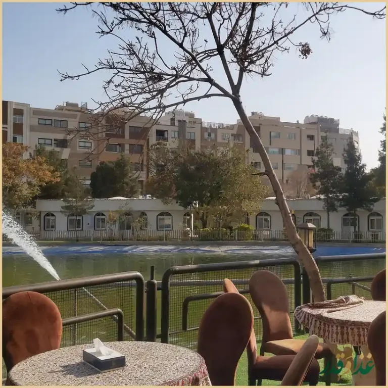 رستوران جزیره‌ای نگارستان