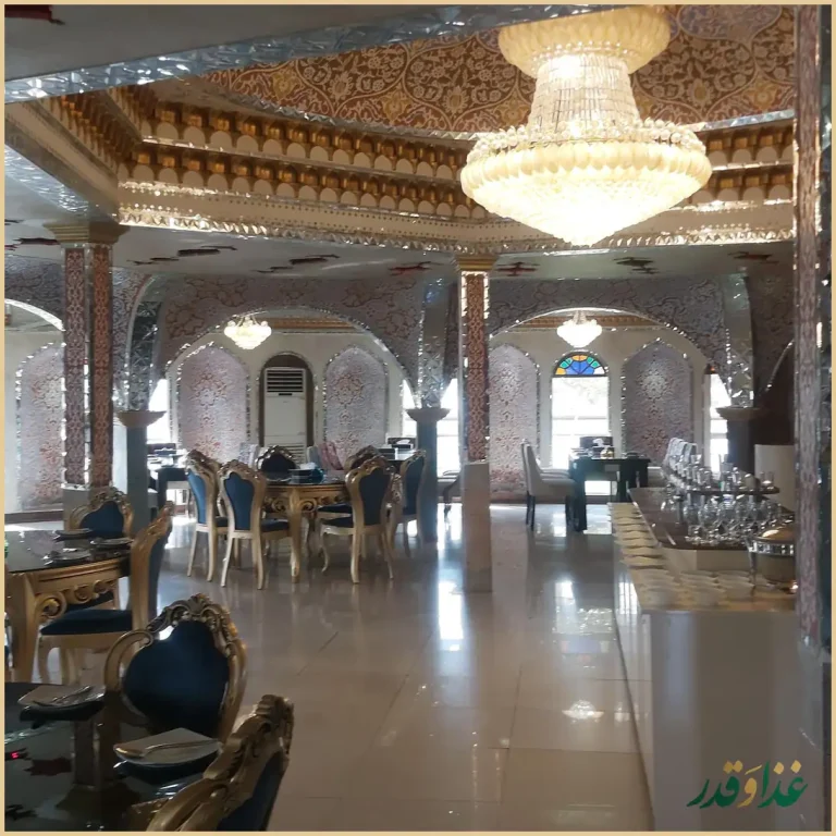 رستوران جزیره‌ای نگارستان