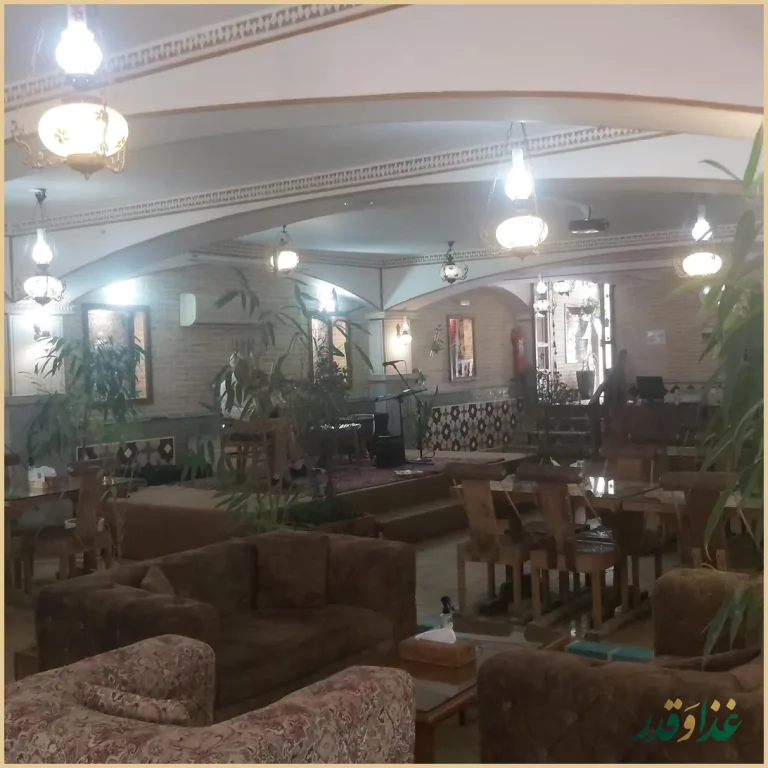 رستوران تازن وان