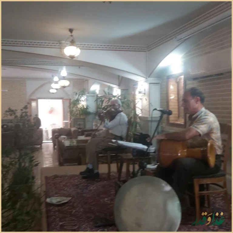 رستوران تازن وان