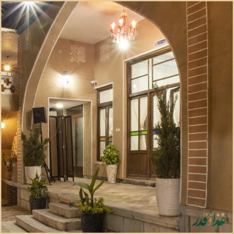 عمارت نخلستان