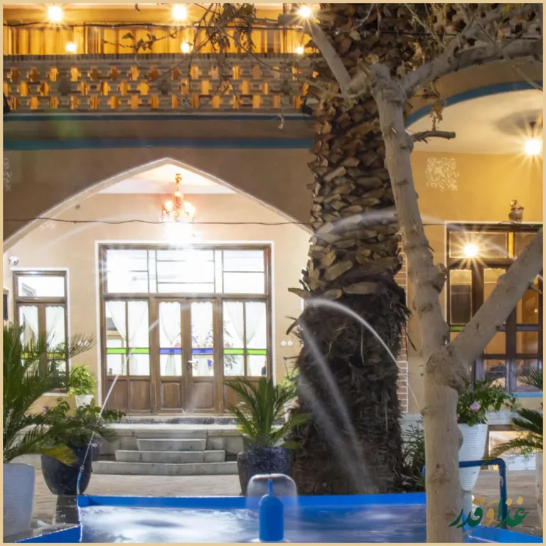 عمارت نخلستان