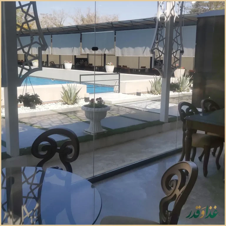 کافه رستوران رزگاردن اصفهان