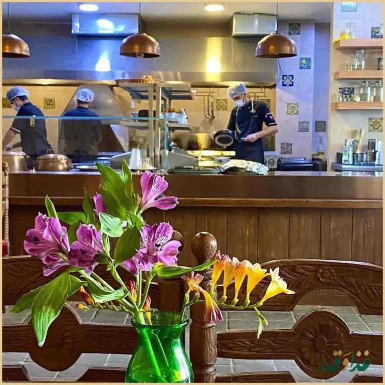 رستوران قاطی پلو