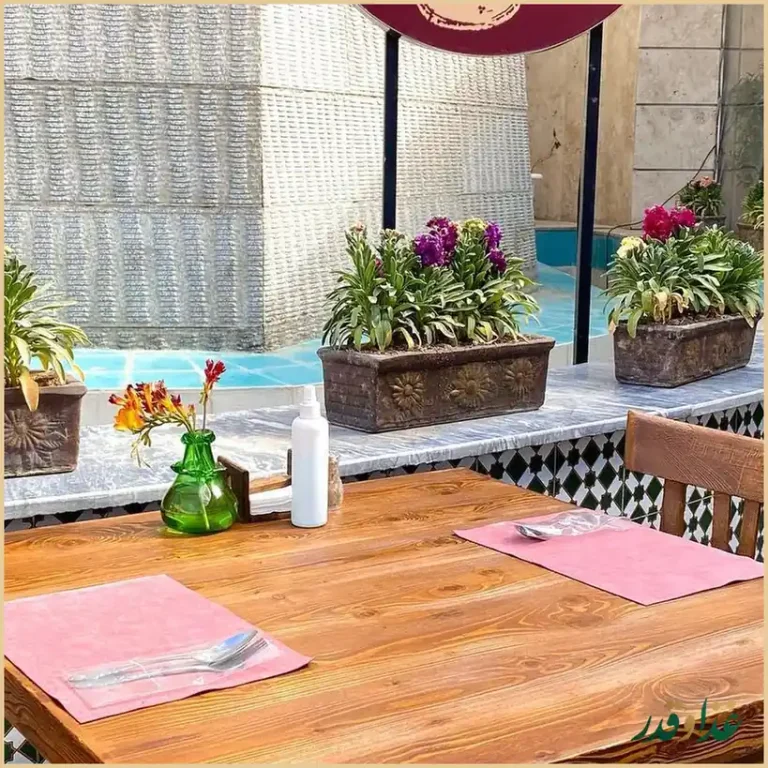 رستوران قاطی پلو