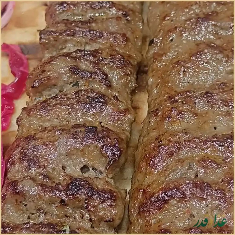 رستوران قم باربیکیو ، کبابچی سابق