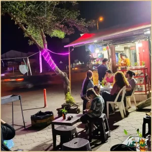 کافه بین راهی