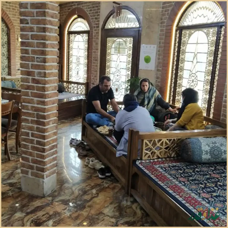 رستوران سنتی سنتی سرای ناز خاتون