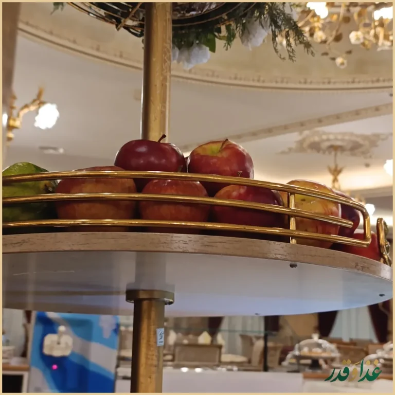 رستوران ترنم (هتل قصر طلایی)