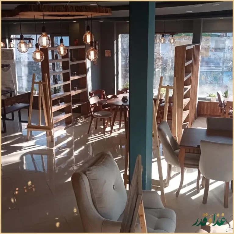کافه گالری چنار
