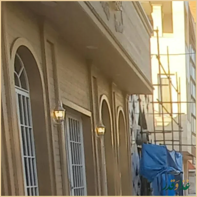 کافه رستوران خیابان سی‌ام