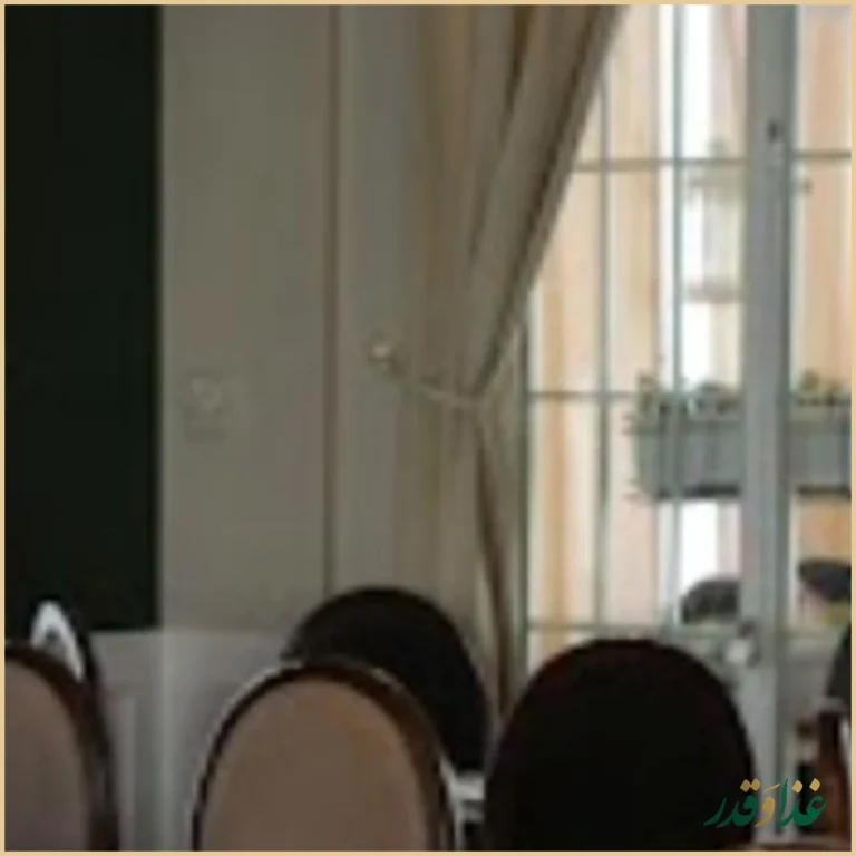 کافه رستوران خیابان سی‌ام