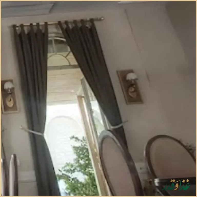 کافه رستوران خیابان سی‌ام