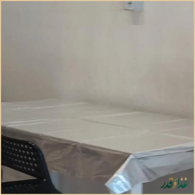 ساندويچ. سیب زمینی. چیپس