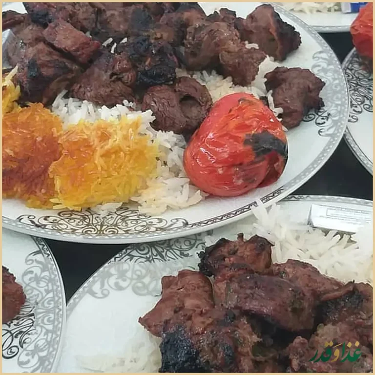 باغ رستوران بزرگ رشتی مشتی وکافه