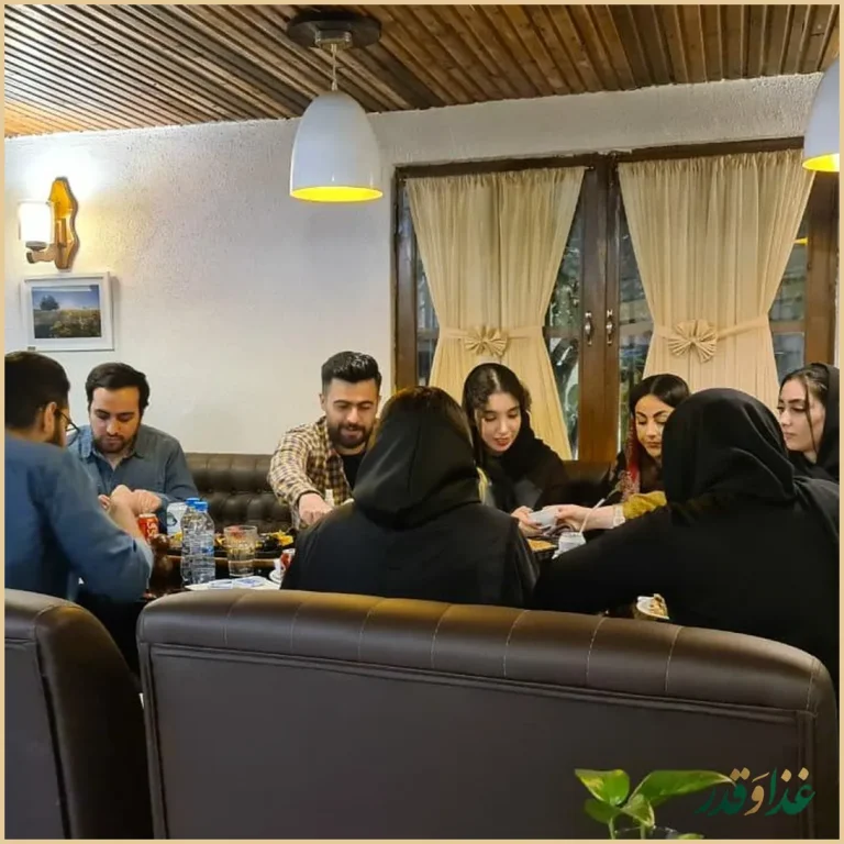 رستوران پلا کباب دنج