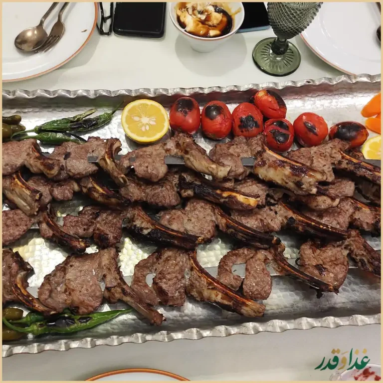 رستوران جان Jân Plaza