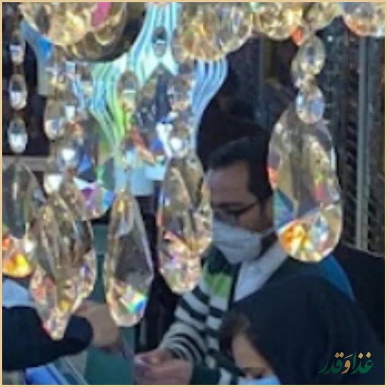 رستوران معین درباری