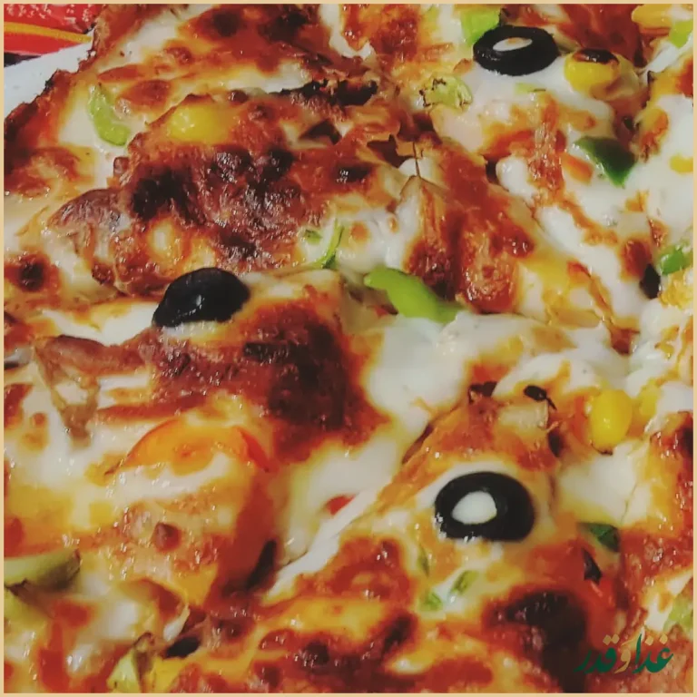 پیتزا ساندویچ مهشاد