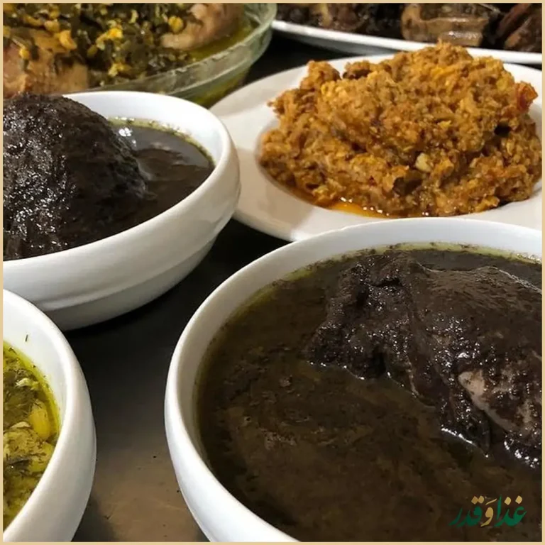 رستوران روبار کنار