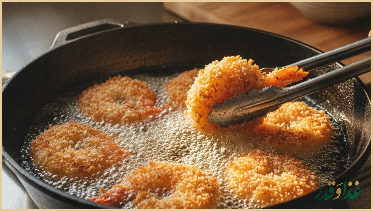 سرخ شدن میگو در تابه روغن